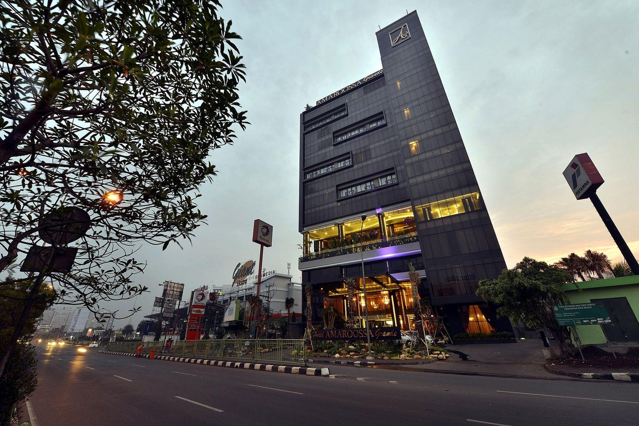 Hotel Amaroossa Grande Bekasi Exterior foto